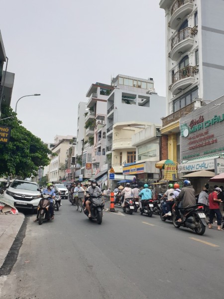 Cho Thuê Mặt tiền Kinh doanh đường Ba Tháng Hai,Q.10 DT 4x16m, 5 tầng, 40tr/tháng.