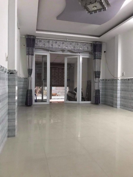 Cho thuê nhà mặt tiền đường số 9, 120m2 1 trệt 2 lầu, 4PN 15 triệu/th