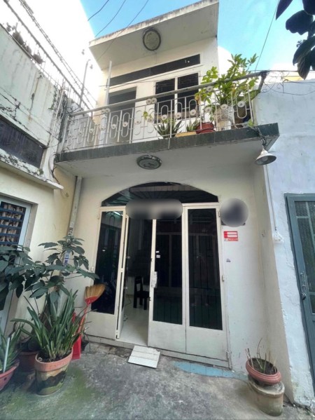 Cho thuê nhà hẻm Hoàng Diệu P10 Phú Nhuận khu dân cư đông