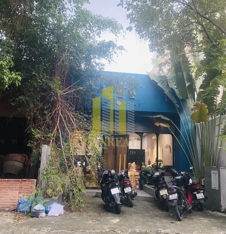 Nhà Mặt Tiền Xuân Thủy 40m2 Trống Suốt - Kinh Doanh Đa Dạng, 40m2, 1 phòng ngủ,