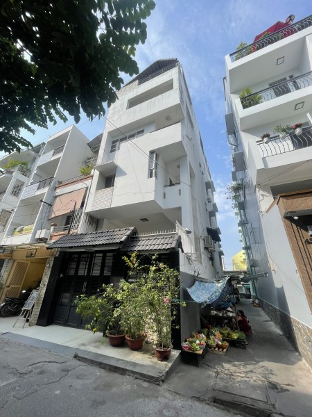 Tòa nhà Văn Phòng, SPA đường 3 Tháng 2, ngay khu Vạn Hạnh mall