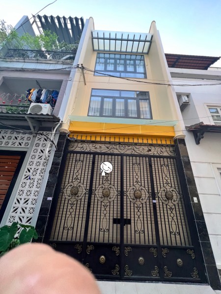 Nhà HXH đường Mê Linh: Trệt 3 Lầu Full ML giá 30tr/th TL