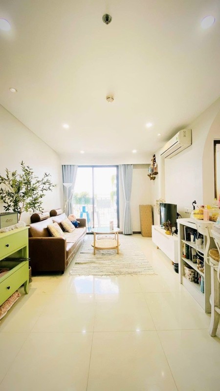 Thuê căn hộ cao cấp 2PN/2WC - DT 85 m2 tại Q10 - LH 0966 047 768 xem nhà