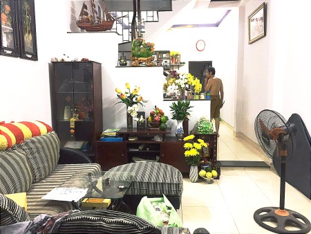 Nhà lầu đường Huỳnh Thị Hai, P.Tân Chánh Hiệp,Q12, 80m2, 2 phòng ngủ, 1 toilet