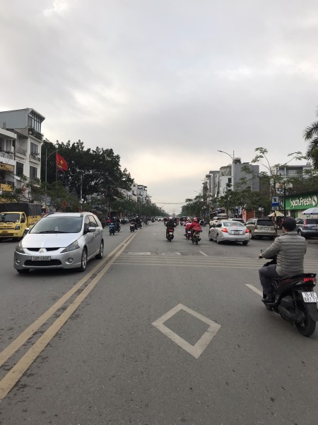 Đi đến slide 4