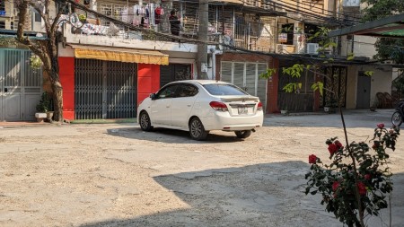 Cho thuê nhà S 110 m2, mặt tiền 8m, Bách Khoa, Hai Bà Trưng, Hà Nội