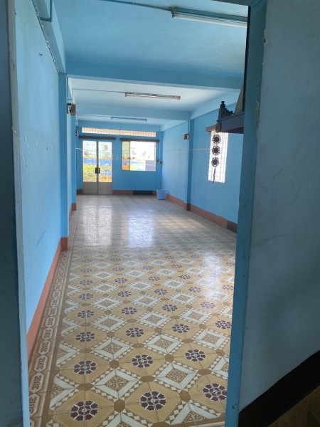 Cho thuê nhà mặt tiền kinh doanh ngay vòng xoay Bình Tiên - Quận 6, 500m2, ,