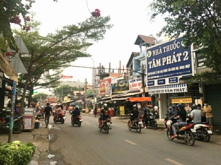 nhà mặt tiền ngã ba đông quang,đường Bùi Văn Ngữ Q.12