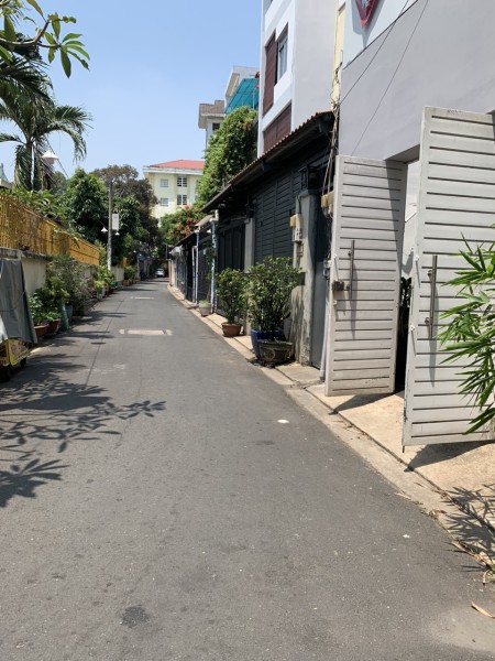 Cho thuê nhà hẻm xe hơi đường Hồ Văn Huê: 5x20m, trệt 2 lầu: Phù hợp VPCT, SPA