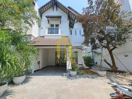 Cho thuê Villa Nguyễn Văn Hưởng 10x20m - Sân Rộng, Hiện Đại