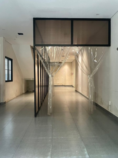 Cho thuê nhà nguyên căn - Hẻm ô tô - Diện tích 5.3x16. Hẻm thông đường lớn Q1