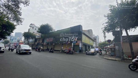 Góc 2 MT ngang 30m Đường Cống Quỳnh, P. Nguyễn Cư Trinh, Quận 1, DTSD 2000m trệt lầu