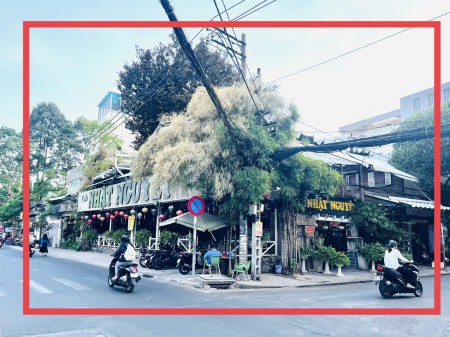 Cho thuê nhà 2 mặt tiền 25mx15m Đồng Nai - Ba Vì - Quận 10 kinh doanh cực thịnh chỉ 210 triệu