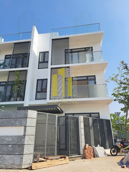 Villa Mới Xây Phường An Phú 8x20m, 3 lầu Sàn Trống 79 triệu