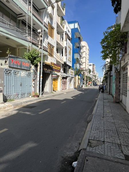 MT Hoa Lan khu VIP Phan Xích Long cực kỳ sầm uất: KD đa ngành