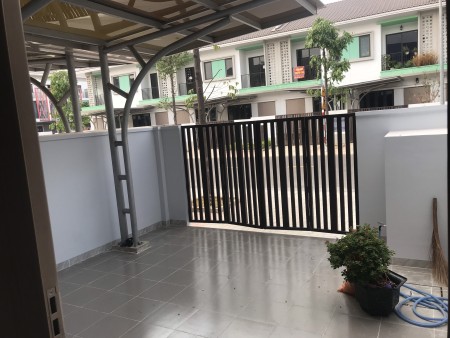 Cho thuê nhà nguyên căn giá rẻ SUN CASA CENTRAL VISIP 2 BÌNH DƯƠNG,13triệu/tháng Full nội thất