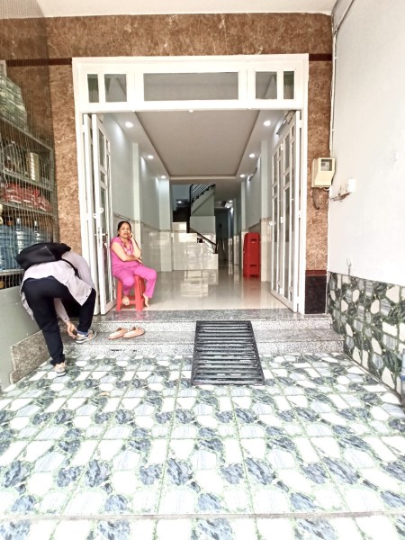 Cho Thuê Nhà Nguyên Căn Mặt Tiền Đường, Kinh Doanh + Ở Lại