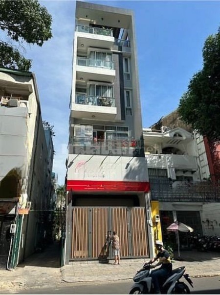 Cho thuê căn góc mặt tiền đường Nguyễn Thái Bình, p12, Tân Bình, 25tr