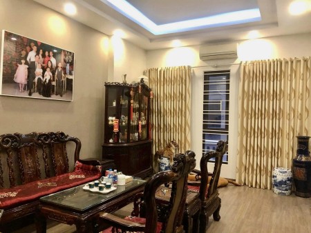 Chính chủ cho thuê nhà phố Quốc Tử Giám 55m2, 5 Phòng ngủ thoáng full đồ, giá 13 triệu, 55m2, 5 phòng ngủ, 4 toilet