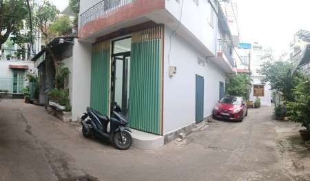 Cho thuê nhà nguyên căn 40m2, có chỗ đậu đỗ xe hơi