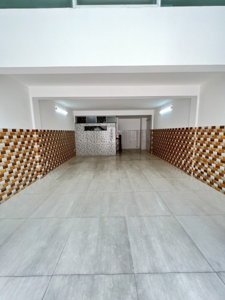 Hàng hiếm mặt tiền Phạm Văn Đồng: Trệt 4 Lầu suốt giá 45tr/th