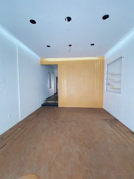 Nhà cho thuê cmt8 Q3 4.5X27M Trệt 2 lầu sân thượng 40 triệu/tháng