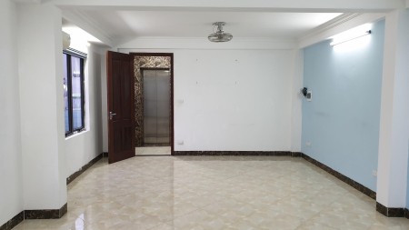 Cho thuê nhà ngoc Tân Mai,Quạn Hoàng Mai,HN, 60m2, 6 phòng ngủ, 7 toilet