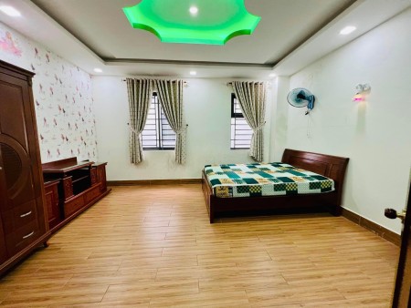 Cho thuê biệt thự Lakeview City 4pn - 5wc, 100m2, 4 phòng ngủ, 5 toilet