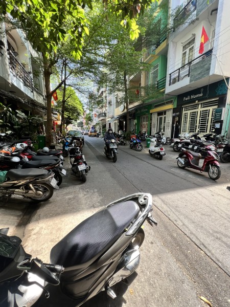 HXH đường Nguyễn Hữu Cảnh: 4x22m Trệt 3 Lầu: KD đa ngành