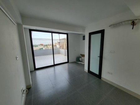 Cho thuê nhà nguyên căn đường Thụy Phương, 50m2, 3 phòng ngủ, 4 toilet