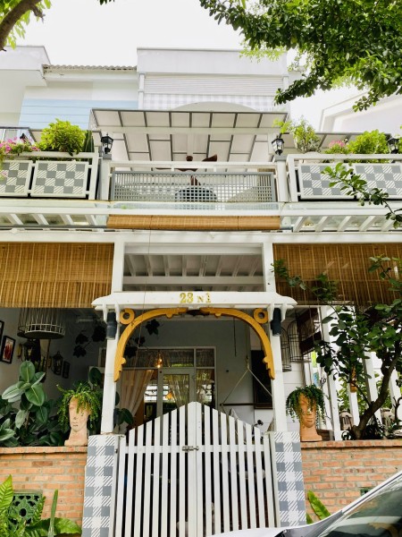 Góc Mega Ruby Khang Điền - Full NT - Sân thượng + Hồ cá koi - Mới đẹp