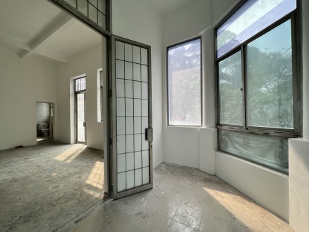 Cho thuê biệt thự view Dinh Độc Lập - Quận 1. Diện tích 850m2. Duy nhất còn xót lại.