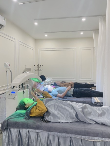 Nhượng cửa hàng Spa phố Dương Quảng Hàm, Cầu Giấy, 70m2, 6 phòng ngủ, 2 toilet