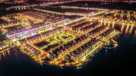 Cần cho thuê gấp căn shop mặt đường 52m Vinhomes Ocean Park Gia Lâm, 71m2, ,