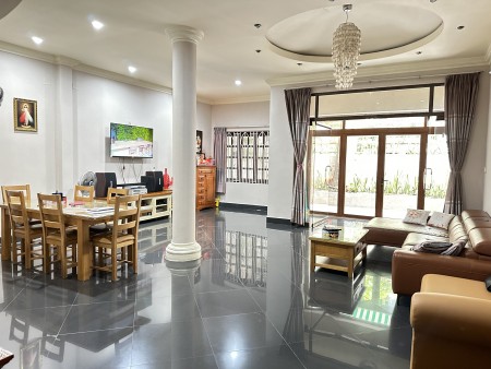 Chính chủ cho thuê nhà biệt thự Lam Sơn, Tân Bình