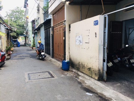 Cho thuê nhà 4x13m mới 1 lửng 2 pn 2wc hiệp thành 13 q12 giá 4.5trieu