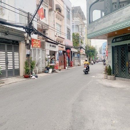 Cho thuê nhà HXH 449/ đường Sư Vạn Hạnh, phường 12, quận 10