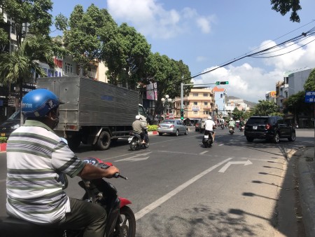 Đi đến slide 2