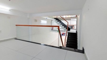 Nhà nguyên căn mới xây 4 tầng MT Trần Quang Khải q1