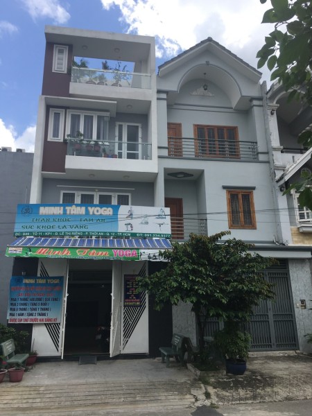 Cho thuê nhà 3 lầu KDC Thới An, đường Lê Thị Riêng, Quận 12