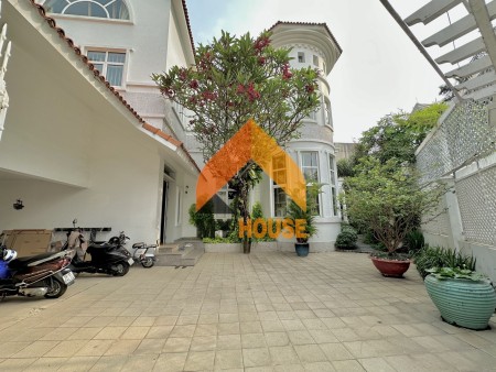 Villa Thảo Điền 600M2 tại sao lại xinh như thế ? Tại sao tại sao ?