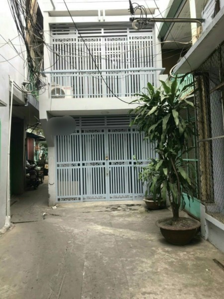 Cho thuê nhà Nguyễn Biểu hẻm kinh doanh