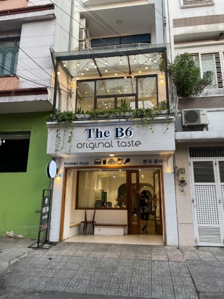 Cho thuê nguyên căn Nguyễn Gia Trí, 4 tầng, giá 40 triệu/th