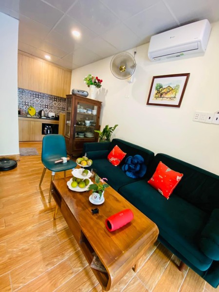 Cho thuê nhà hẻm rộng 7m Nguyễn Hữu Cảnh 10 triệu full nội thất