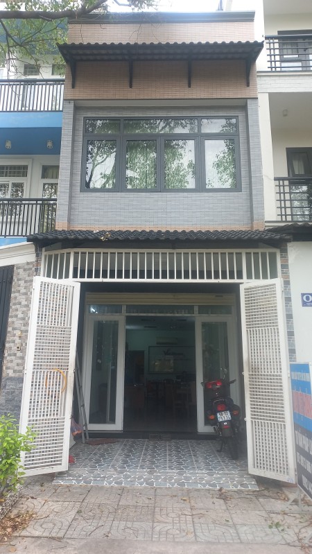 Cho thuê nhà 2 tầng số đường 31 Tân Phong quận 7