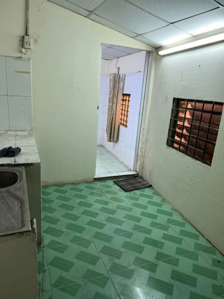 Nhà cho thuê hẻm xe tải Nguyễn Thị Tần F2 Q8, 159m2, 3 phòng ngủ, 3 toilet