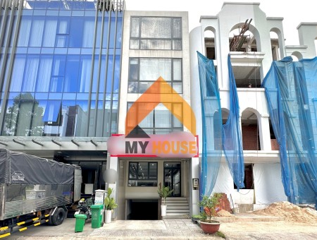 Cho thuê tòa nhà đẹp bung nóc trung tâm An Phú - ú òa bất ngờ chưa