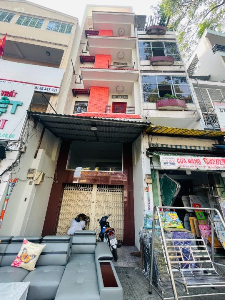 Nhà mặt tiền Ngô Gia Tự, 5 tầng, nhà mới vào kinh doanh được ngay