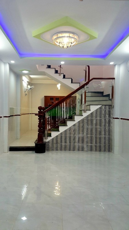 Cho thuê nhà đẹp Gò Vấp, 2PN 2WC, 4,5x13m, giá 9tr5