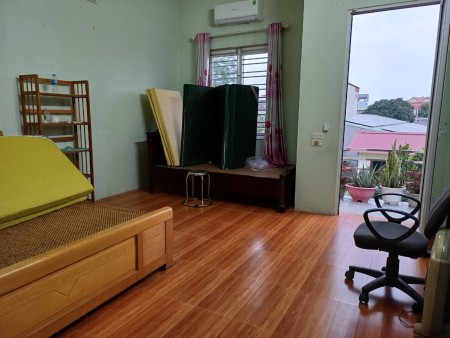 Nhà riêng cho thuê nguyên căn khép kín, 80m2, 3 phòng ngủ, 2 toilet